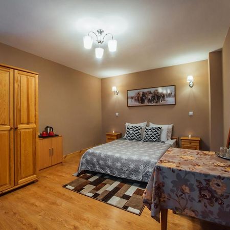 Hotel Orzel Zamość Buitenkant foto