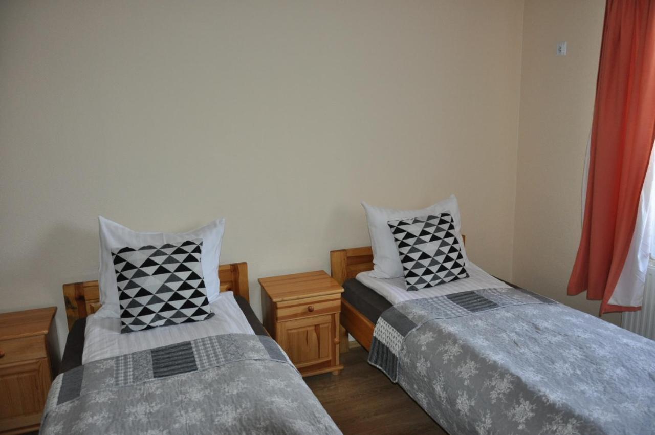 Hotel Orzel Zamość Buitenkant foto