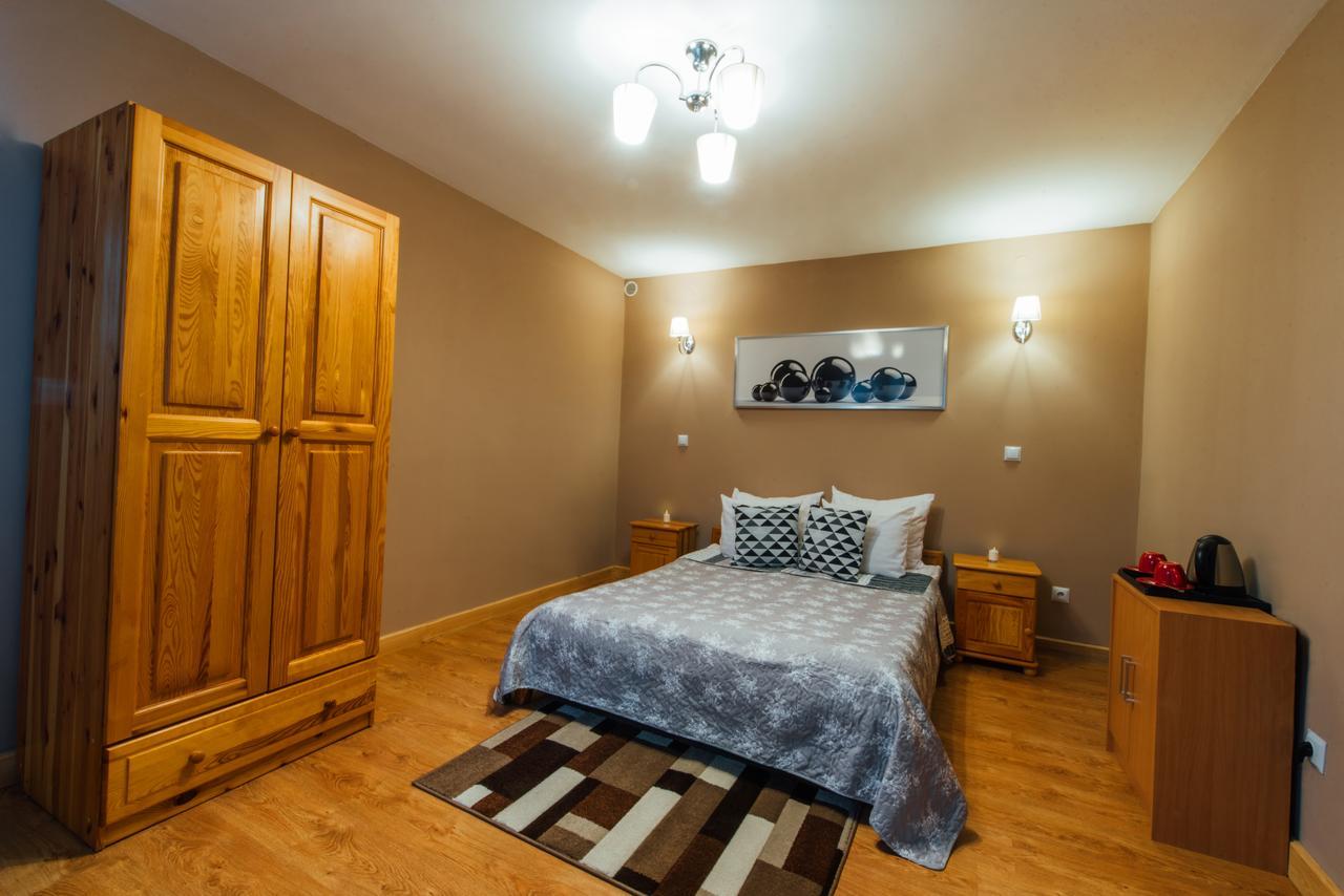 Hotel Orzel Zamość Buitenkant foto