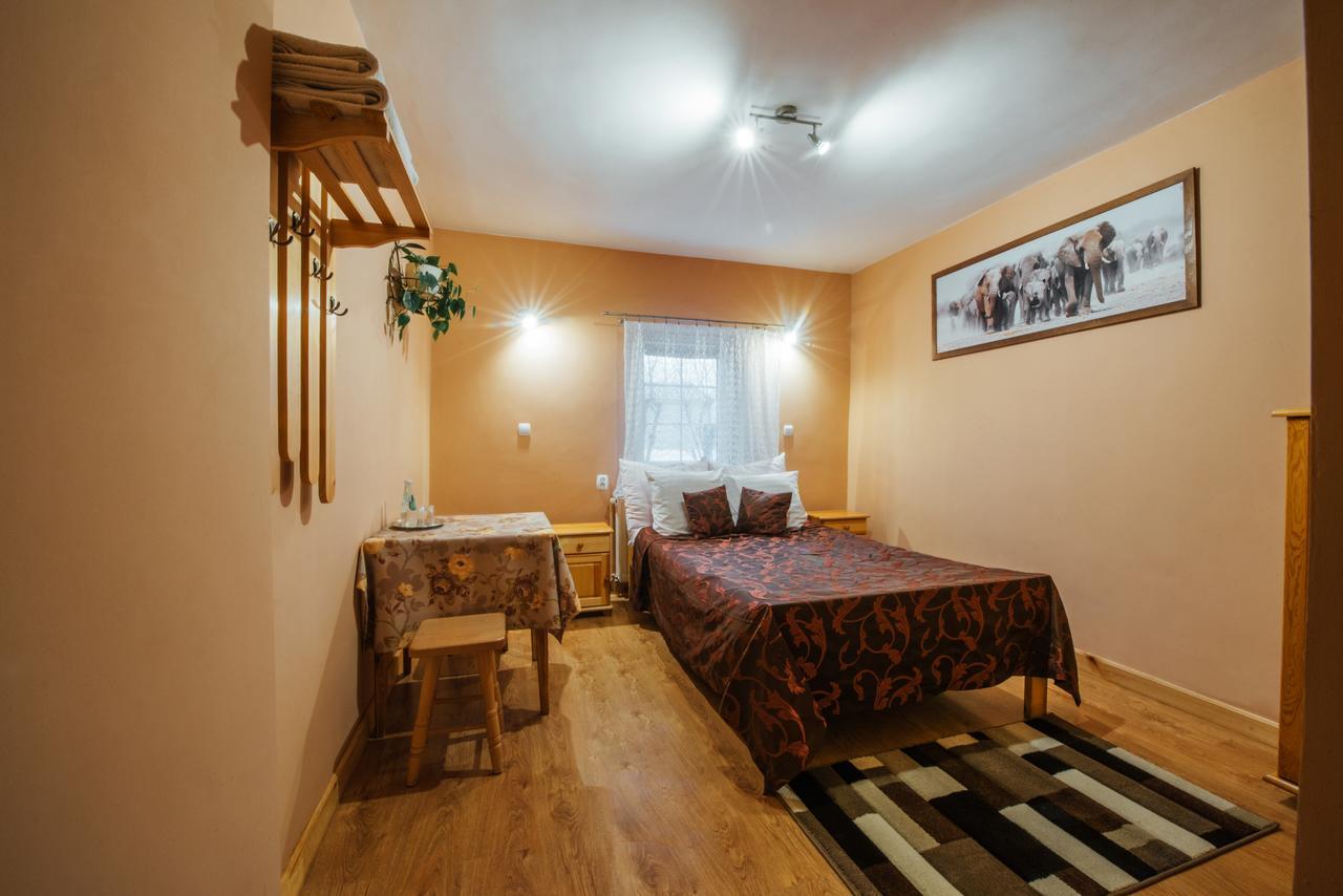 Hotel Orzel Zamość Buitenkant foto