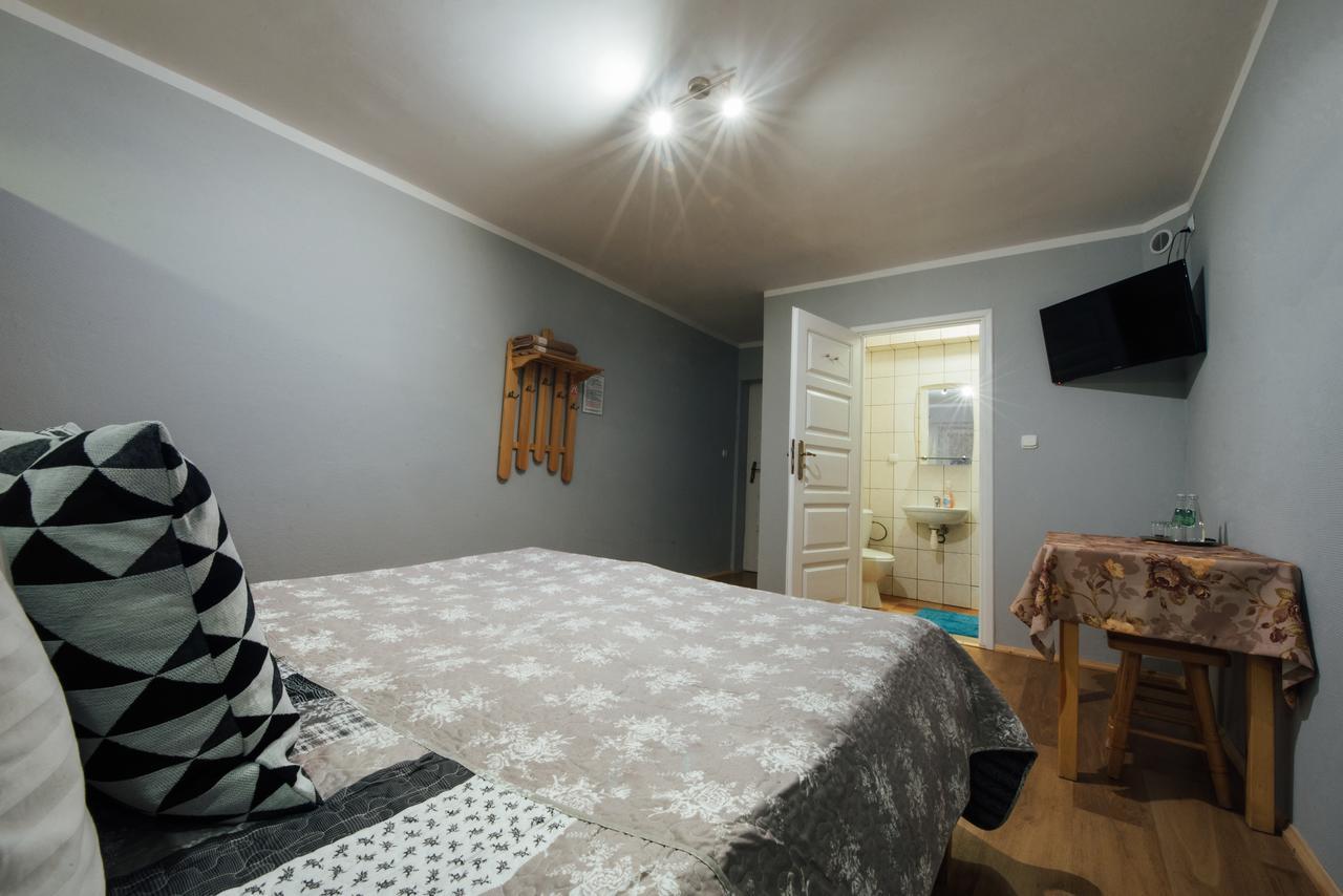 Hotel Orzel Zamość Buitenkant foto